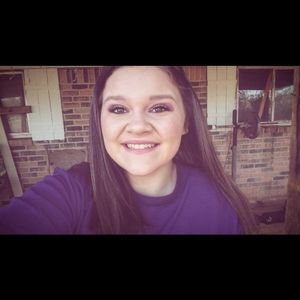 Meet your Posher, Macey